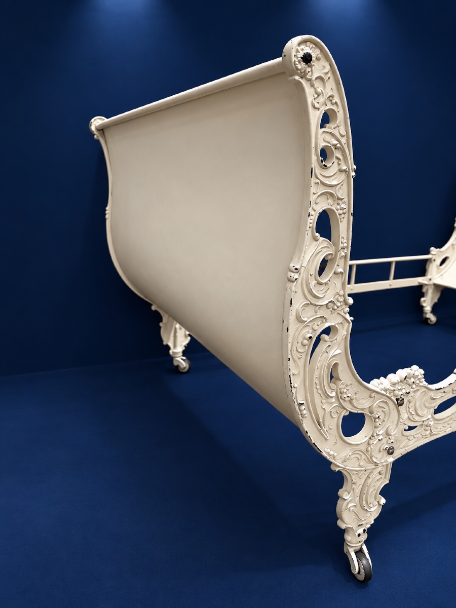 Cast-iron Crib Or Small Bench  -photo-4