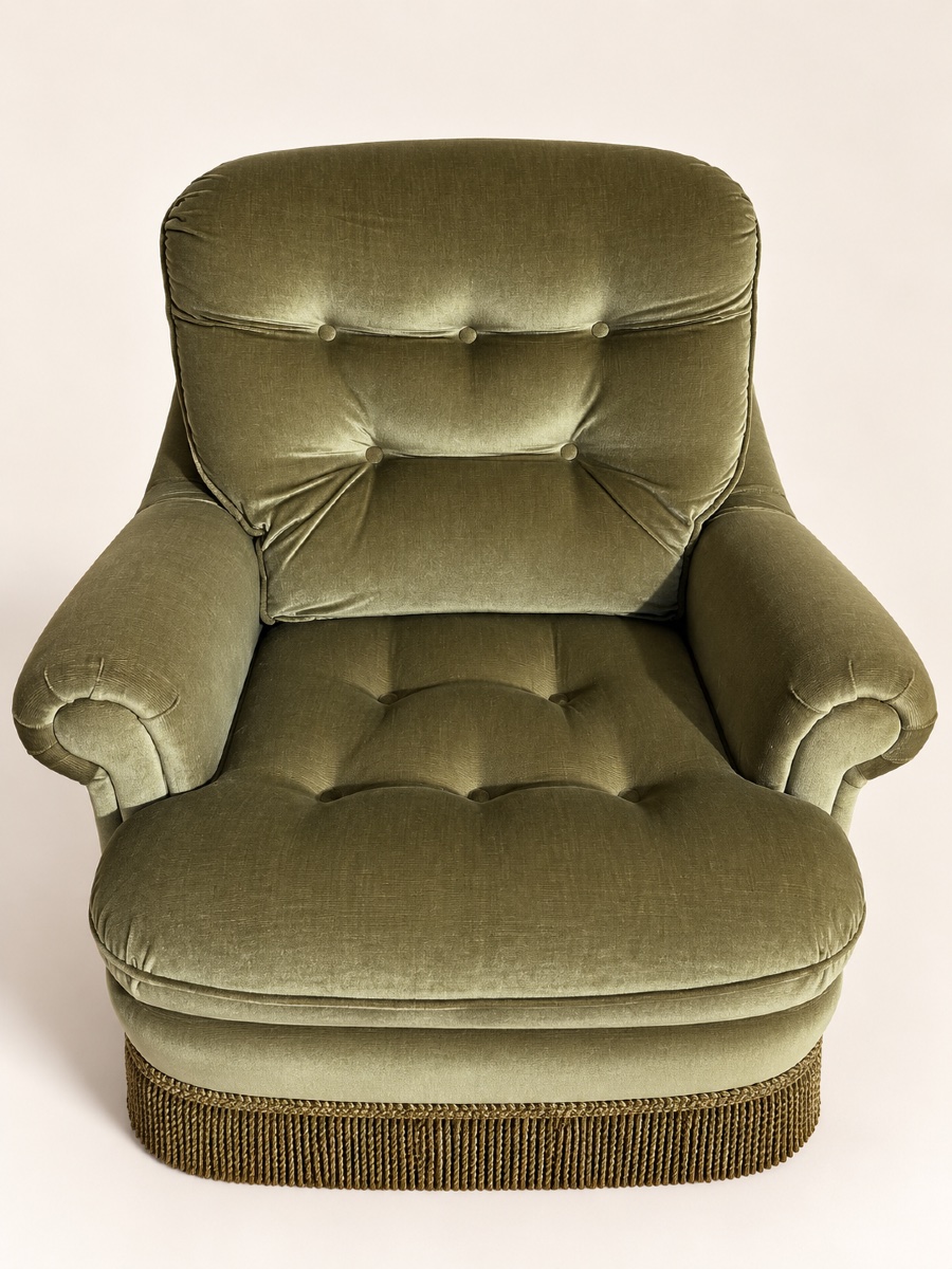 Pair Of English "crapaud" Style Armchairs In Green Velvet-photo-3