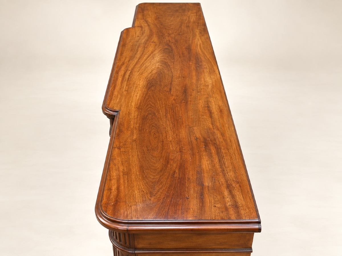 Enfilade à plinthes de style Louis Philippe en acajou -photo-1