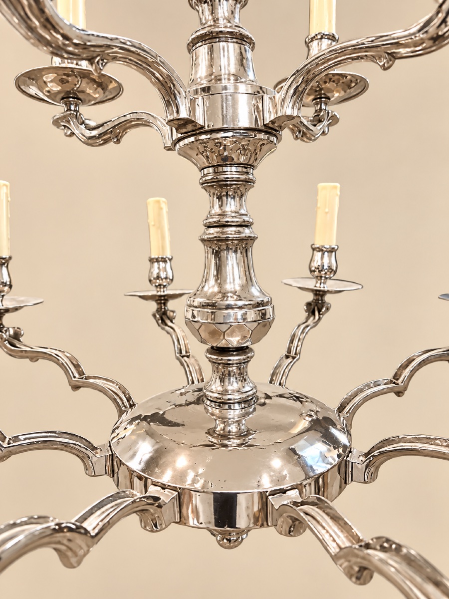 Lustre à 12 lumière en métal argenté style Louis XV-photo-3