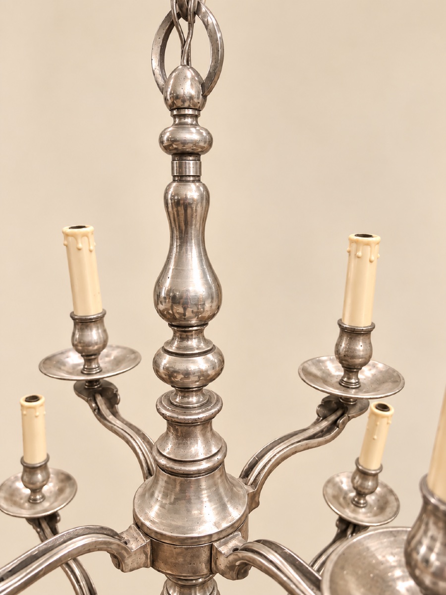 Lustre à 12 lumière en métal argenté style Louis XV-photo-1
