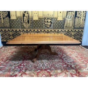 English Style Tripod Coffee Table In Mahogany