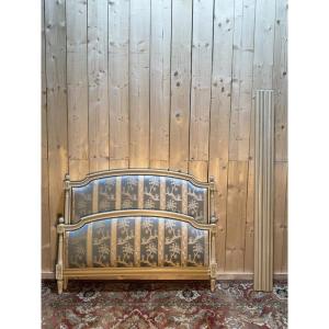 Lit capitonné de style Louis XVI en bois beige 