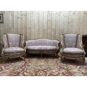 Salon de style Louis XV en bois doré avec canapé et paire de fauteuils 