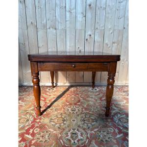 Mahogany Dining Table With Integrated Extensions