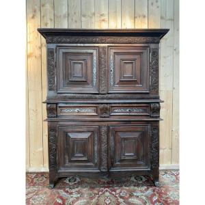Buffet deux corps d'époque Renaissance en chêne sculpté