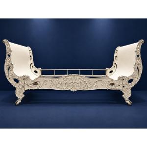 Lit d'enfant en fonte ou petite banquette