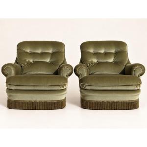 Pair Of English "crapaud" Style Armchairs In Green Velvet
