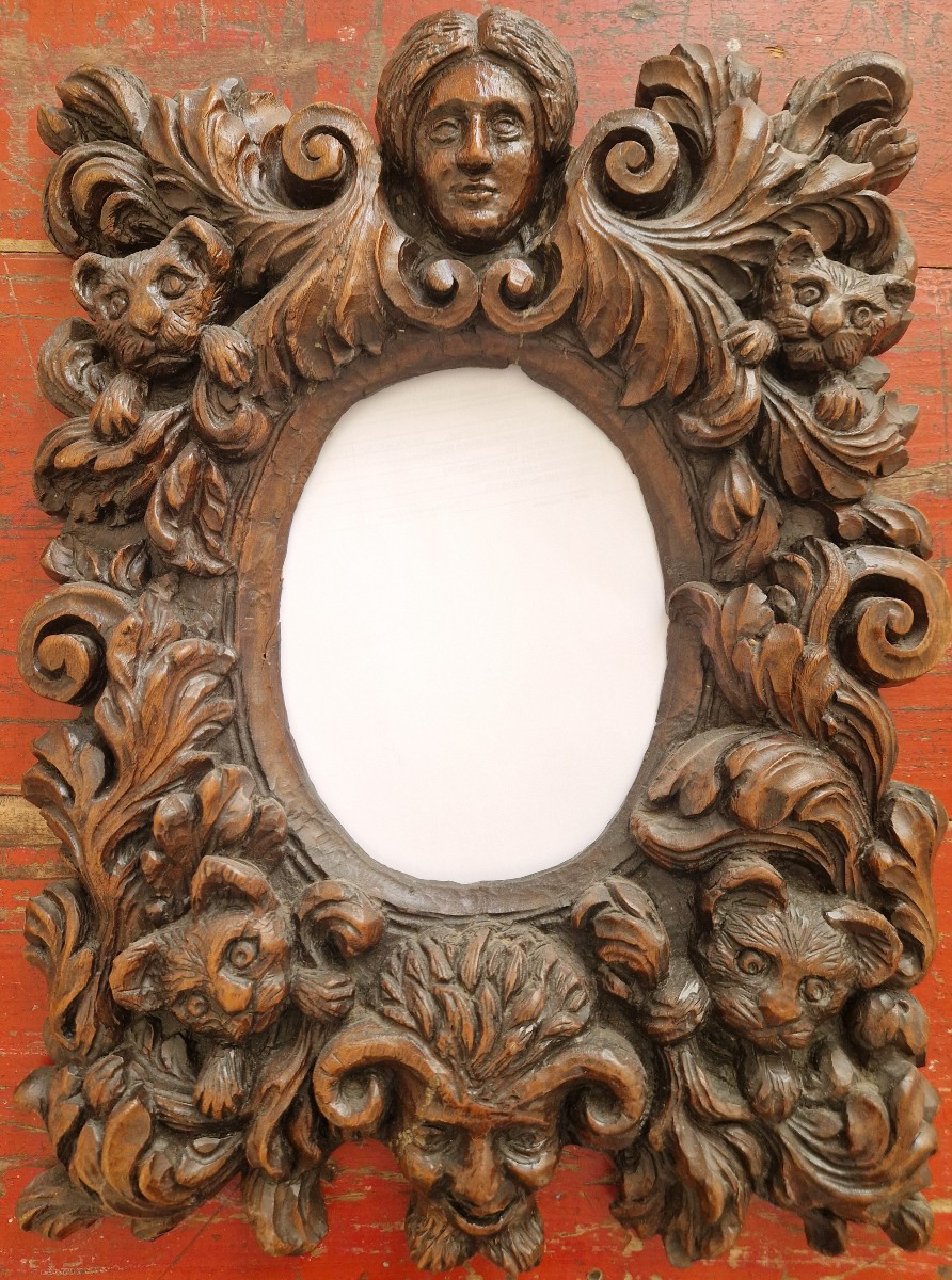 Cadre En Noyer (?) Sculpté, Art Populaire Circa 1900