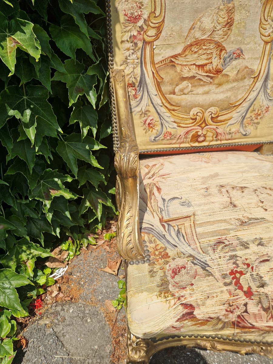 Paire de fauteils en bois doré Nap III, garnis de tapisserie fine d'aubusson.-photo-5