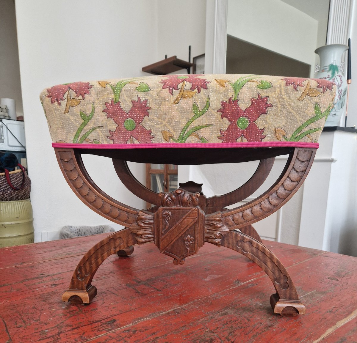 Center Stool With An X-shaped Base, Decorated With A Coat Of Arms, In The "violet Leduc" Style, Circa 1880-photo-3