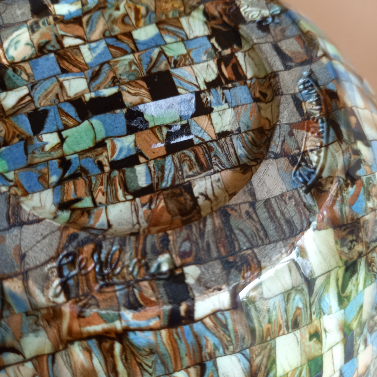 Vase Vers 1930 à Décor Mosaiqué De Papillons Signé Jean Gerbino-photo-3