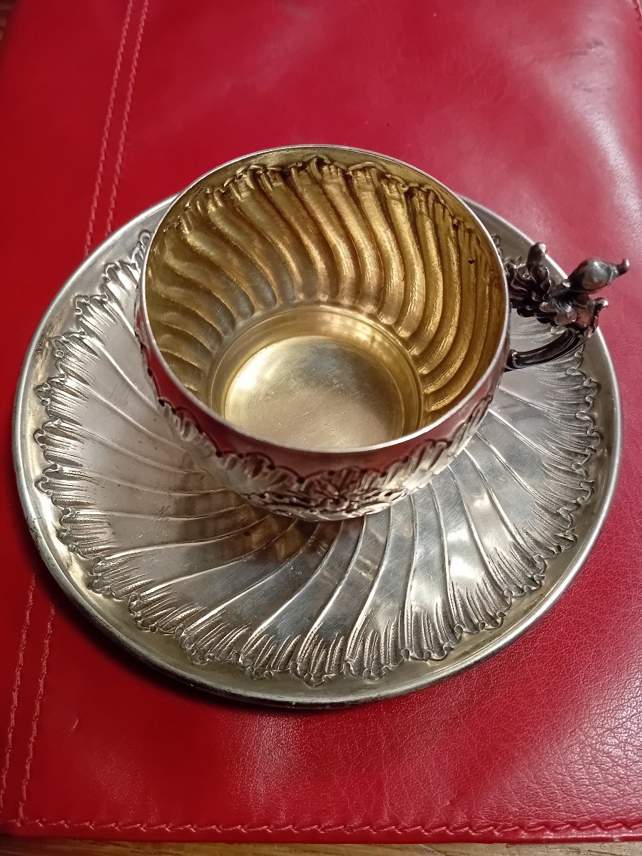 Tasse Et Soucoupe En Argent 