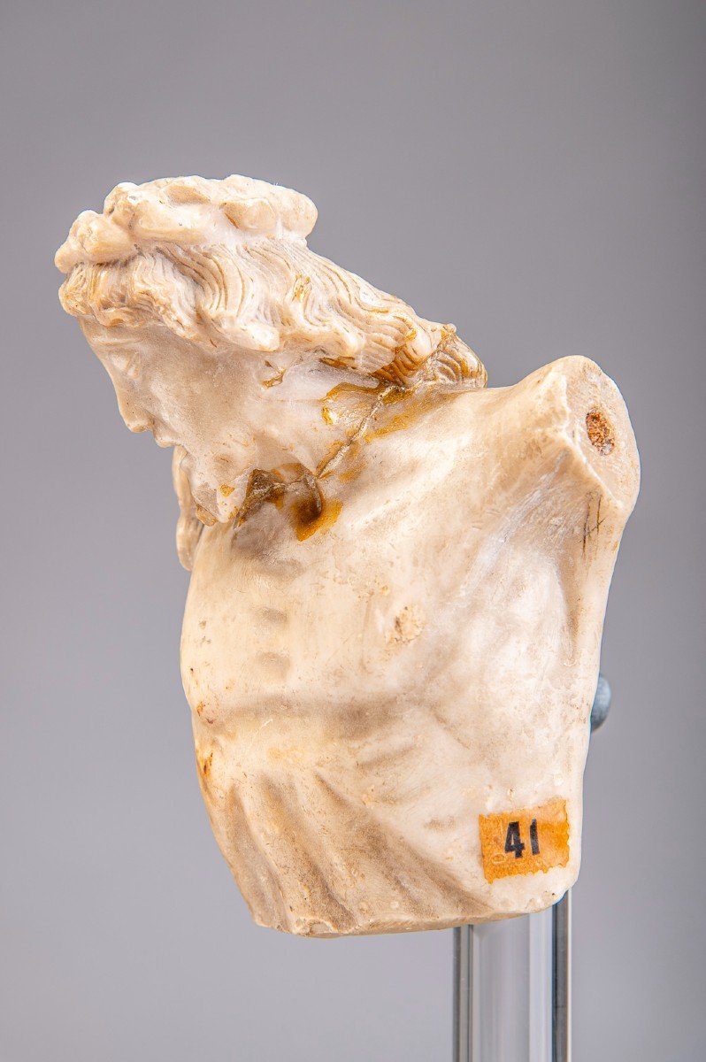 Christ en albâtre, c. 1400.-photo-1