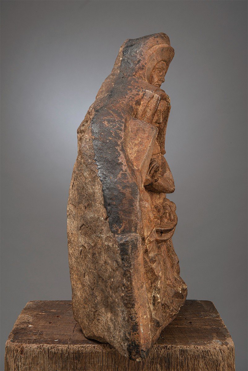 Sculpture en pierre, 16eme siêcle.-photo-1
