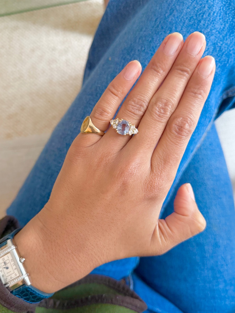 Ring In Yellow Gold, Sapphire And Diamonds-photo-4