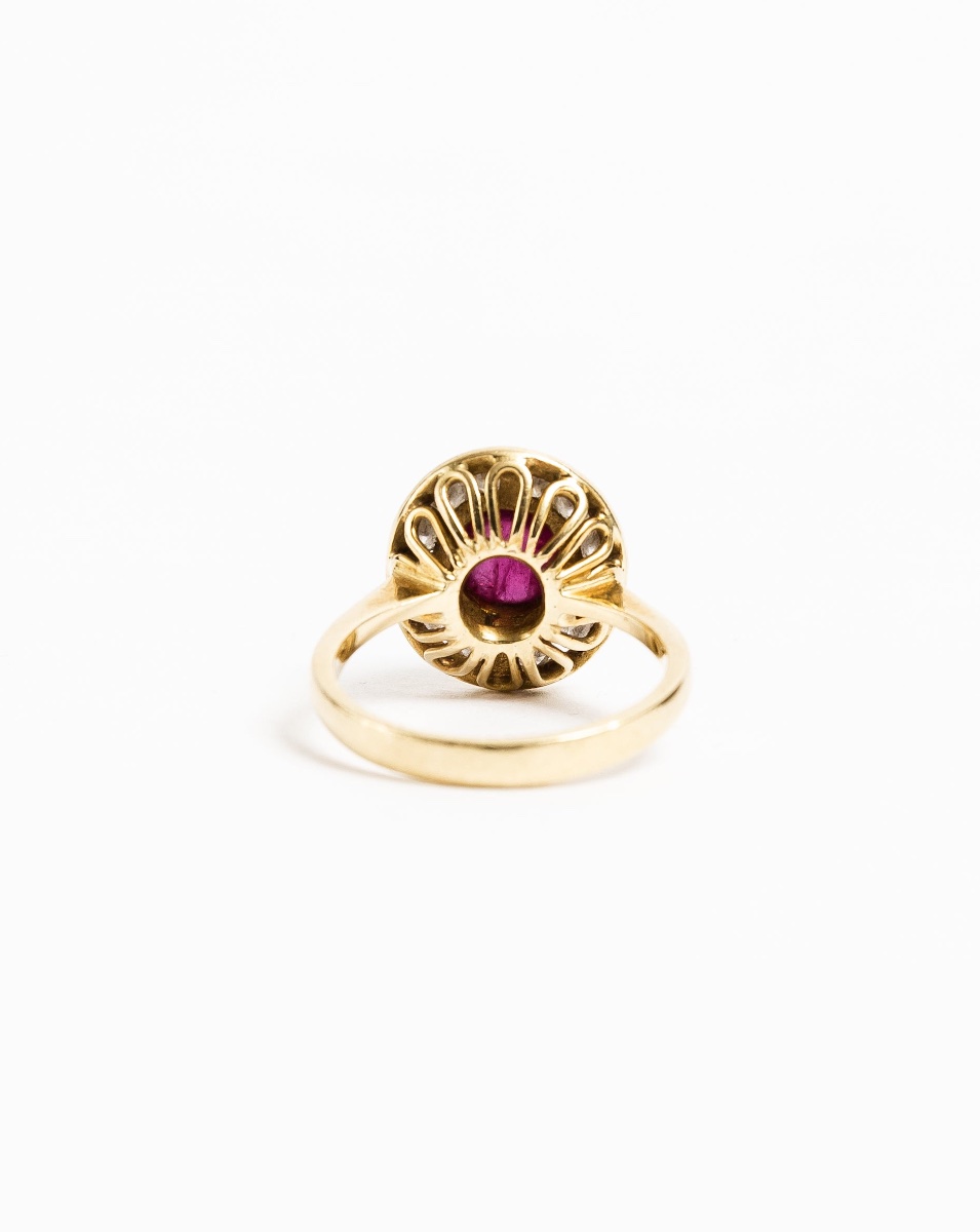 Bague en or jaune, rubis et diamants-photo-2
