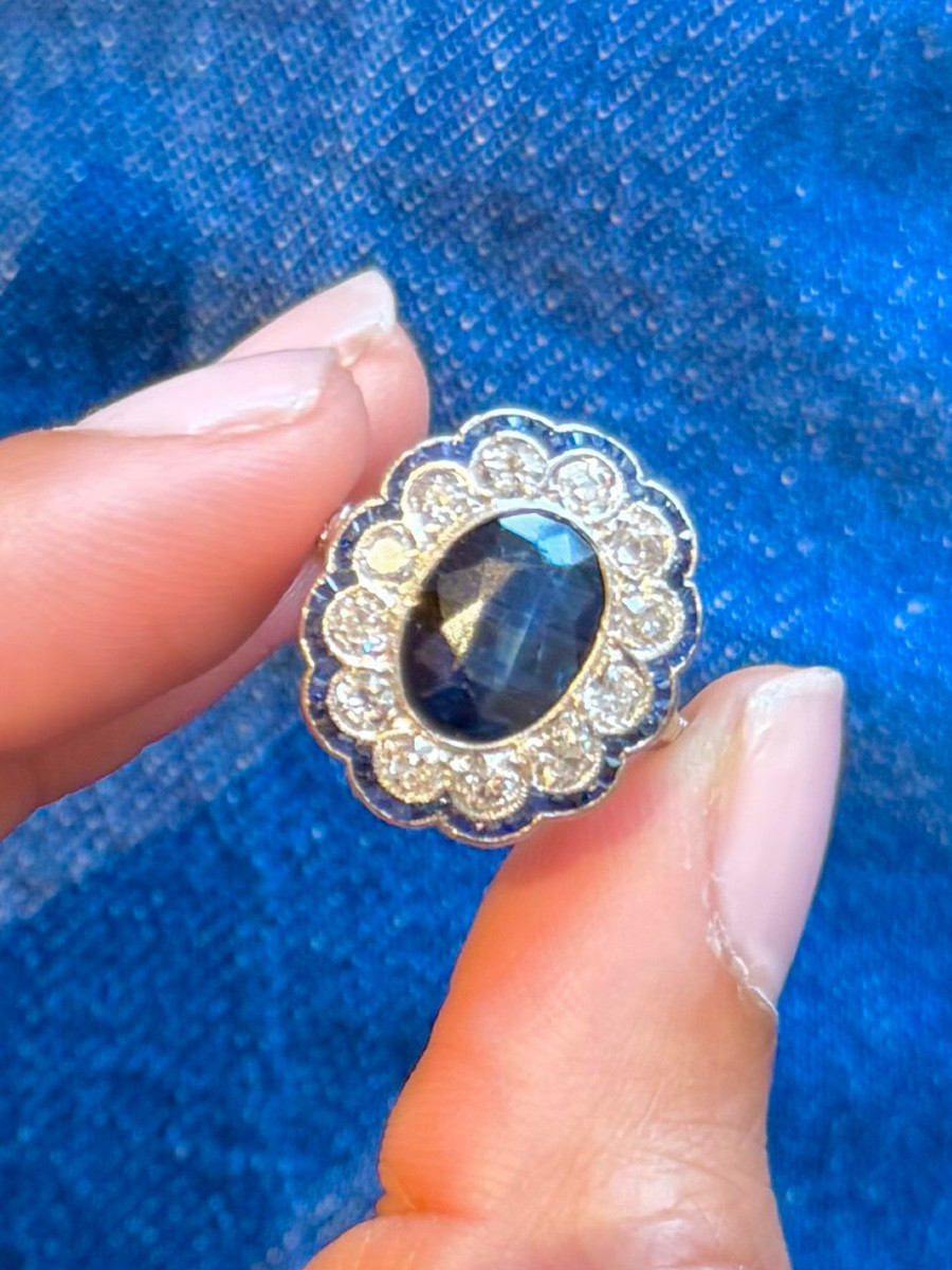 Bague Marguerite en platine saphir et diamants