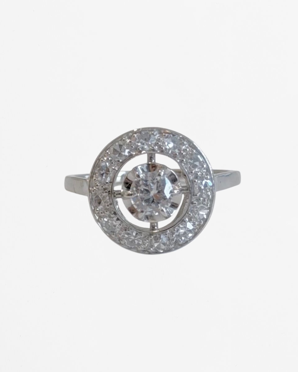 Art Deco Ring In Platinum And Diamonds