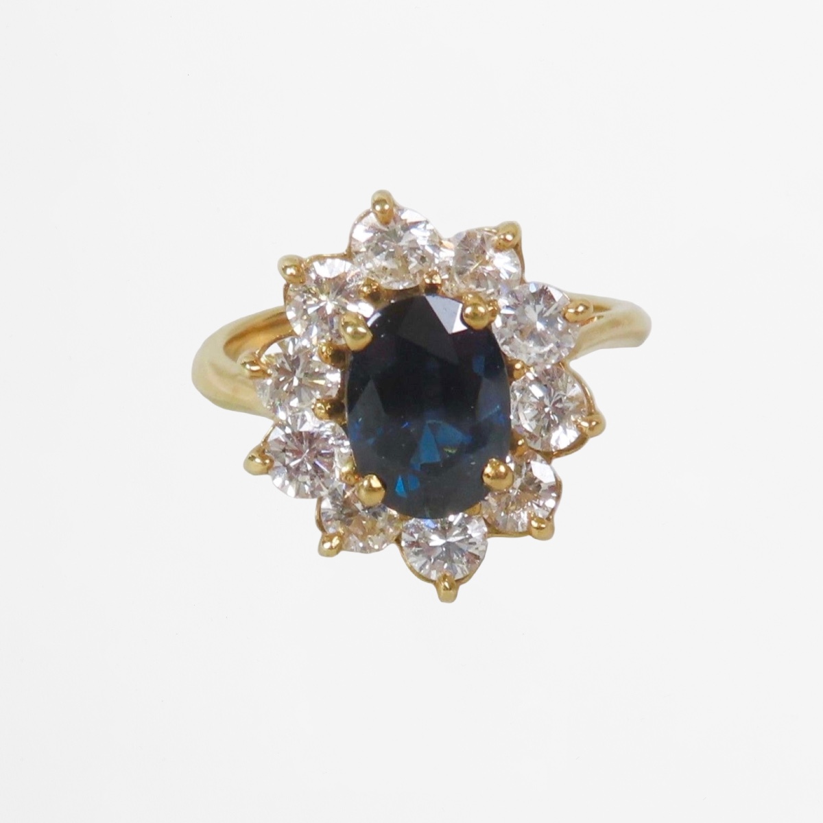 Bague Marguerite en or jaune, saphir et diamants