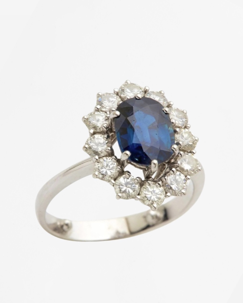 Bague Marguerite en or blanc et diamants 