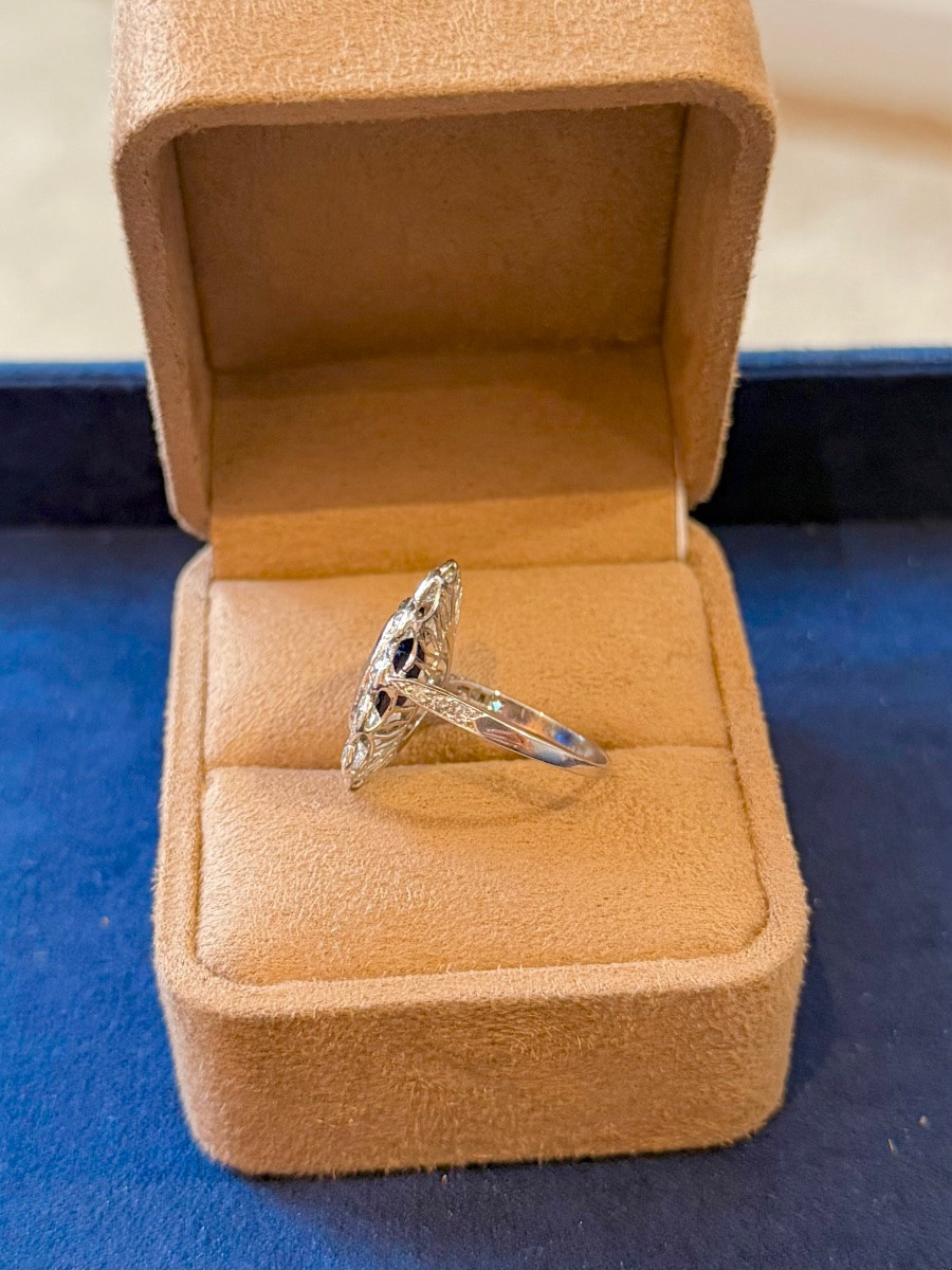 Pompadour Ring In White Gold, Sapphire And Diamonds-photo-1