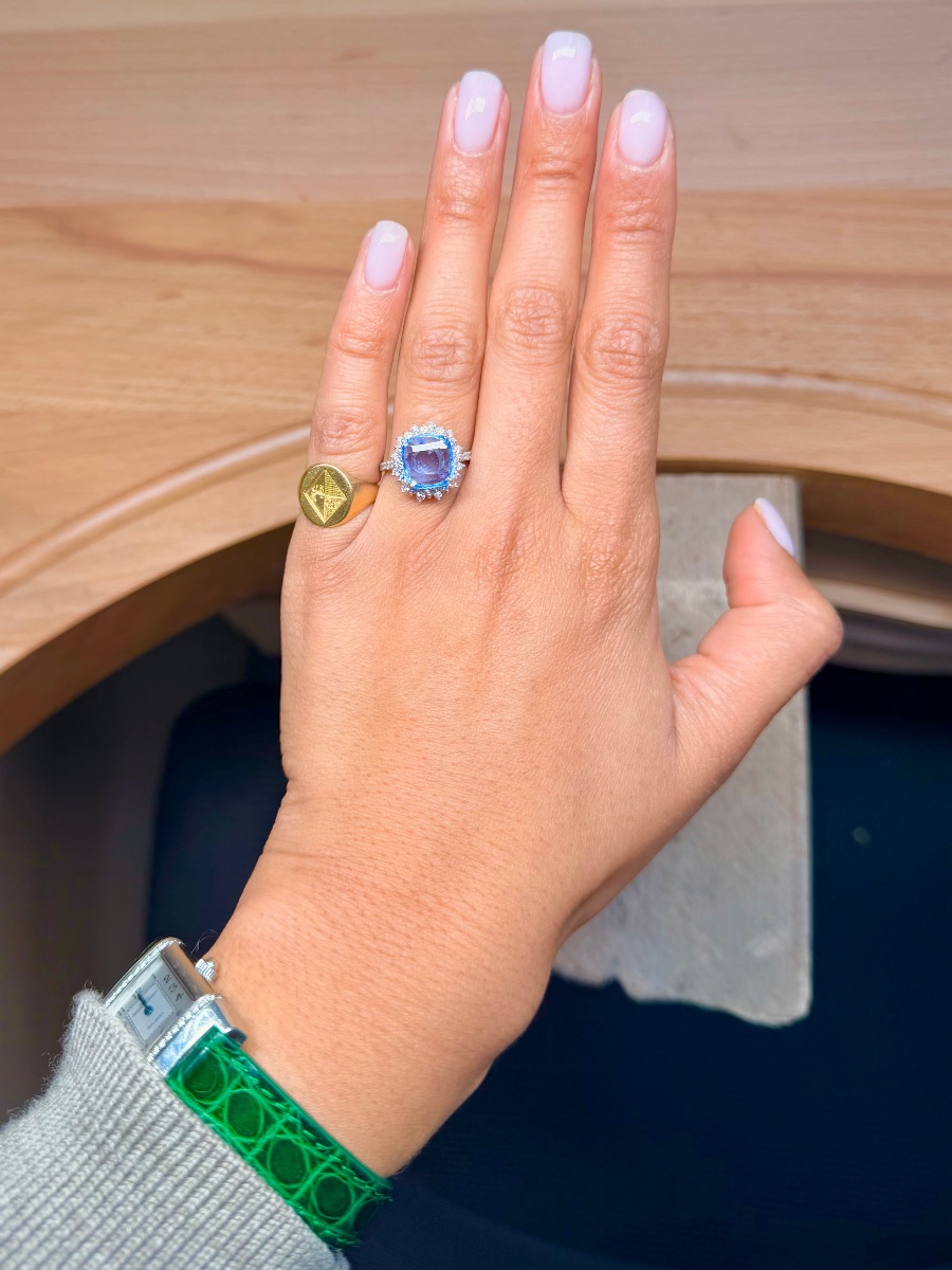 Platinum Ring With Ceylon Sapphire And Diamonds-photo-2