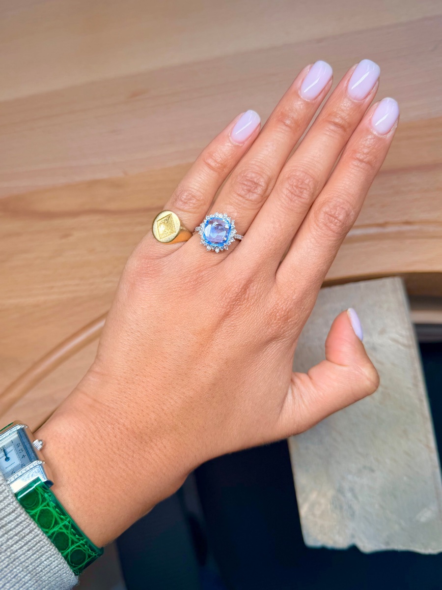 Platinum Ring With Ceylon Sapphire And Diamonds-photo-3