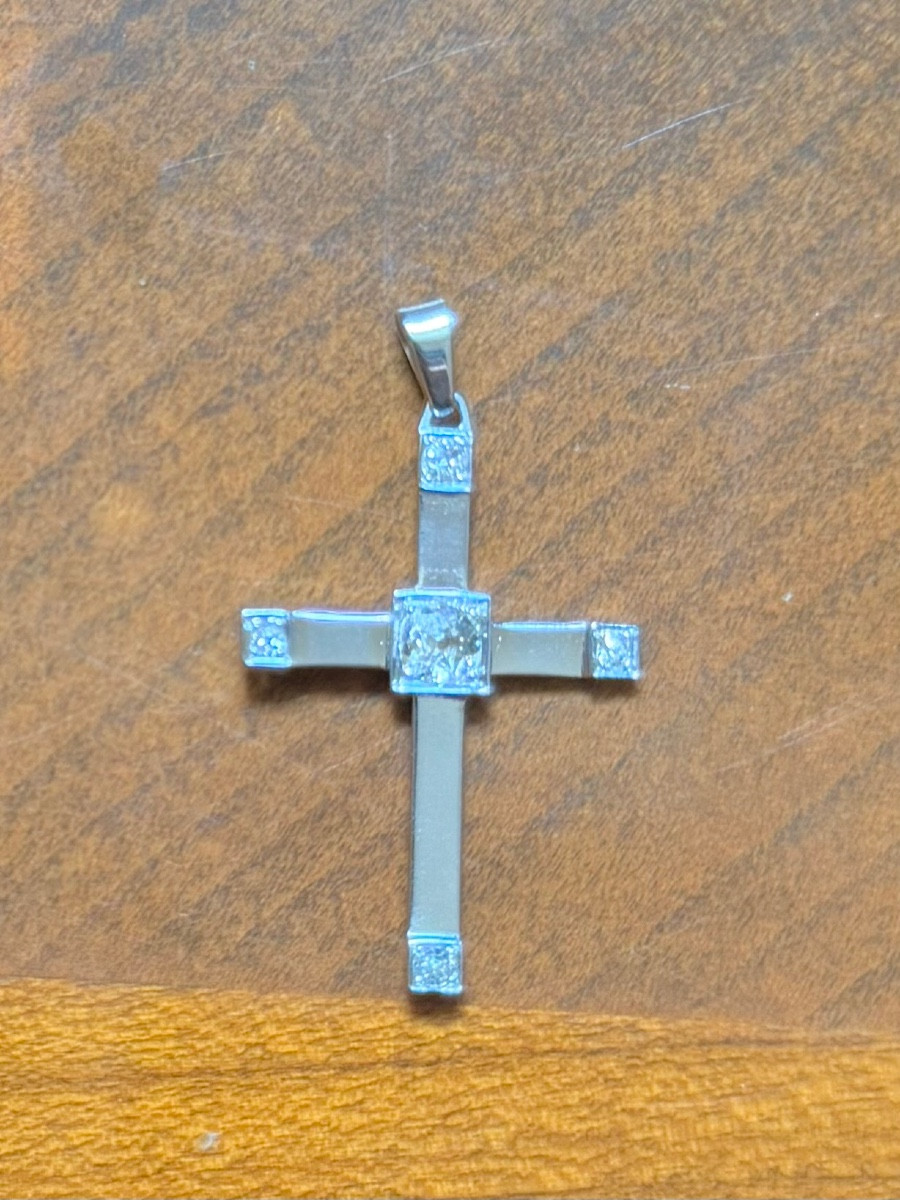 Croix or blanc et diamants