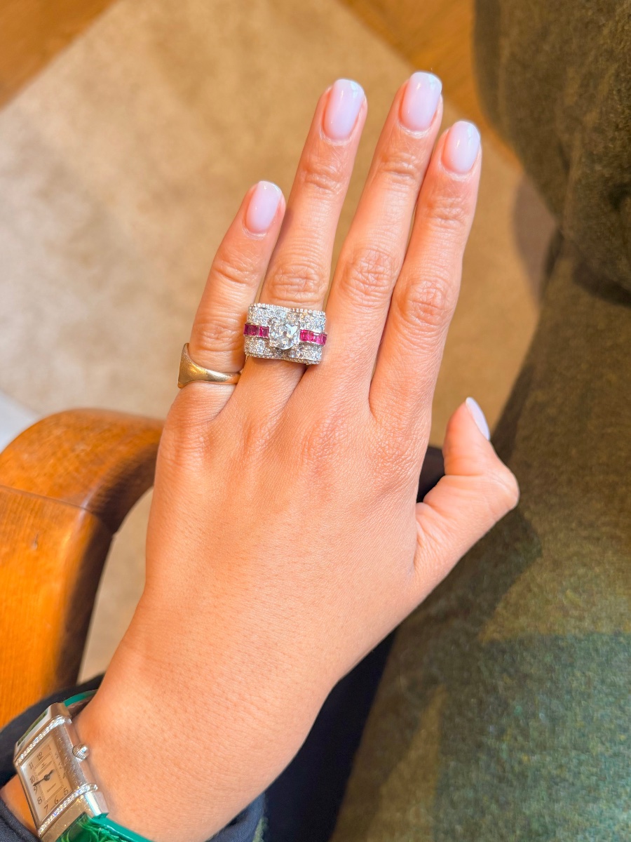 Tank Ring In White Gold With Rubies And Diamonds-photo-3