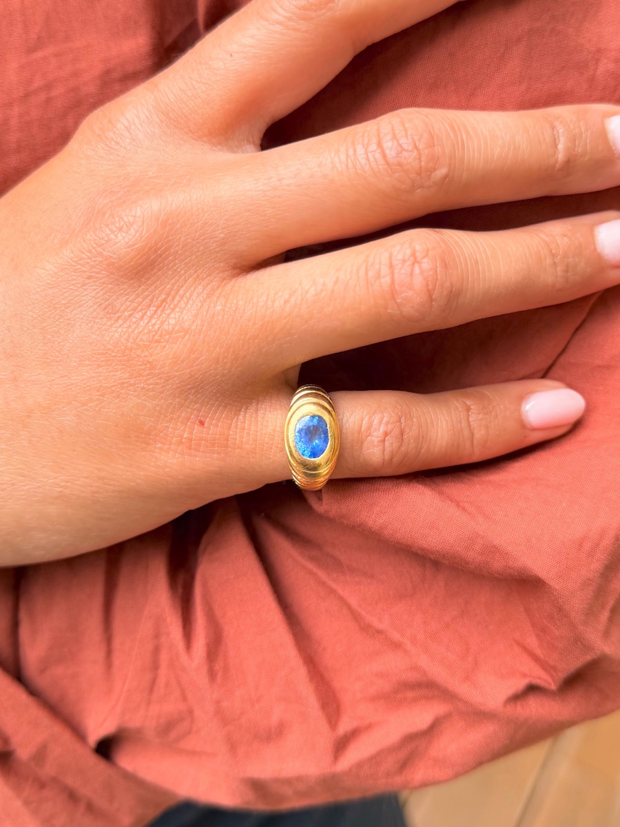 Bague jonc or jaune et saphir-photo-4
