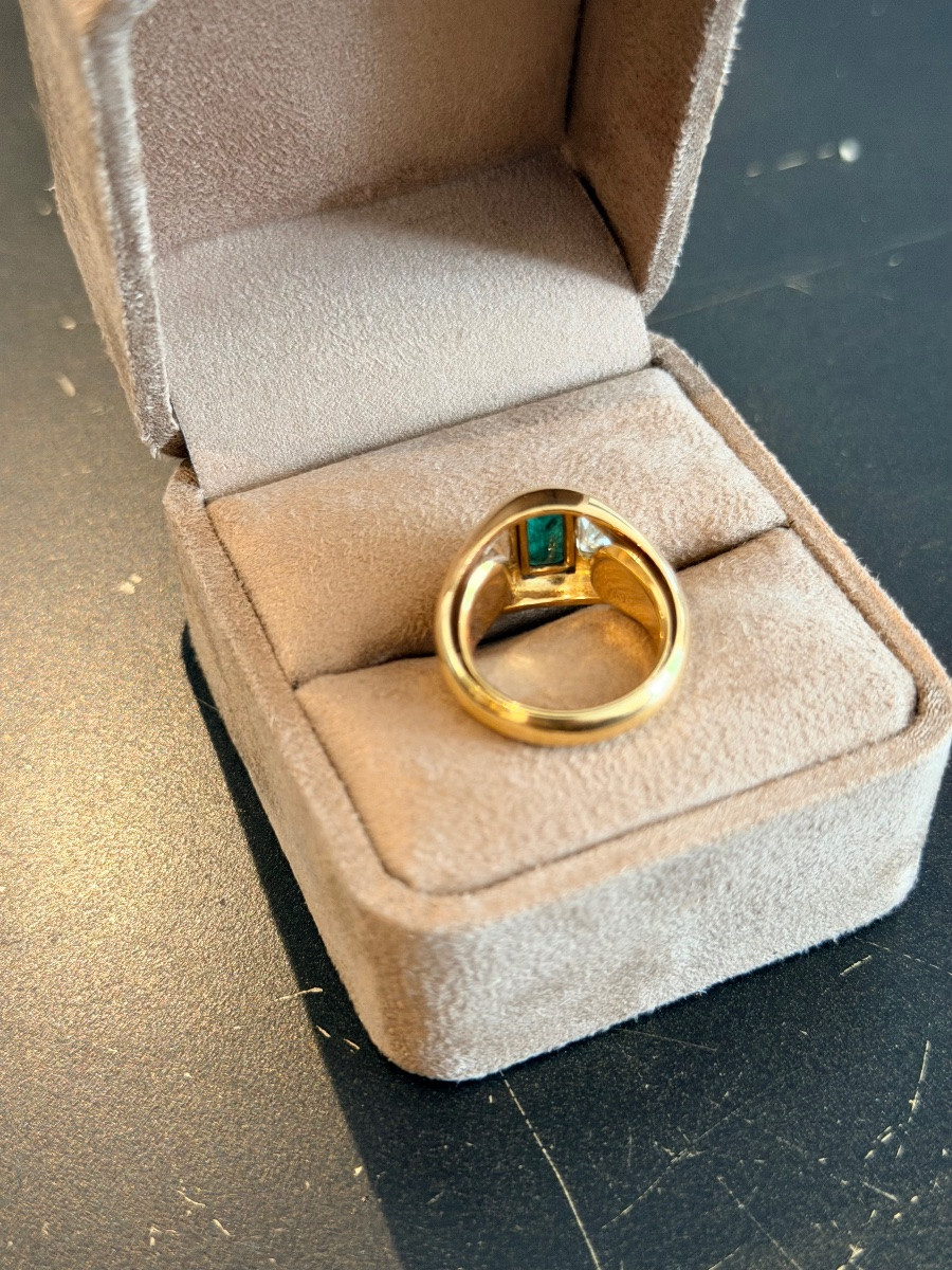 Bague Jonc or jaune, émeraude et diamants-photo-2