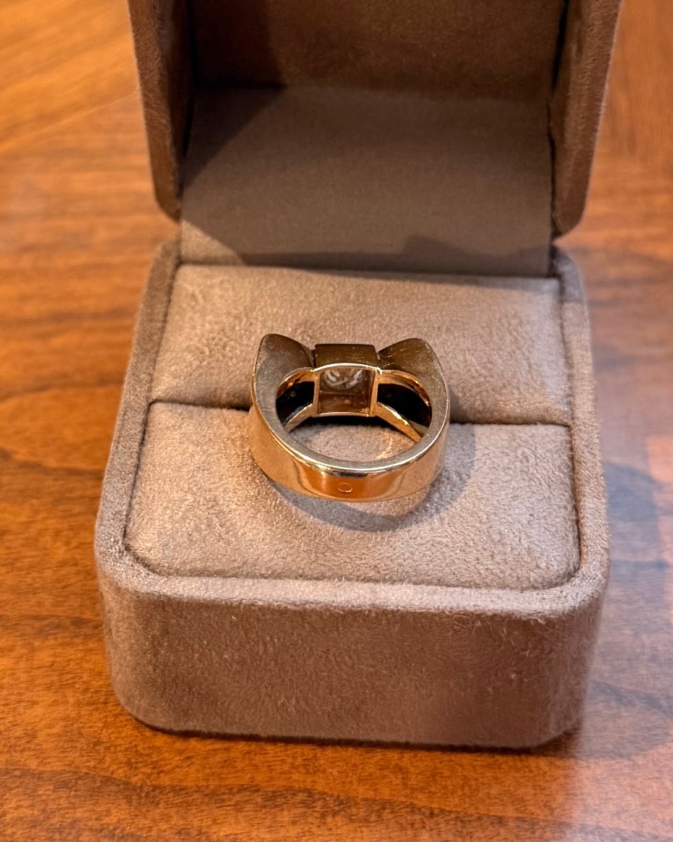 Yellow Gold Tank Ring With Bow And Diamonds-photo-1