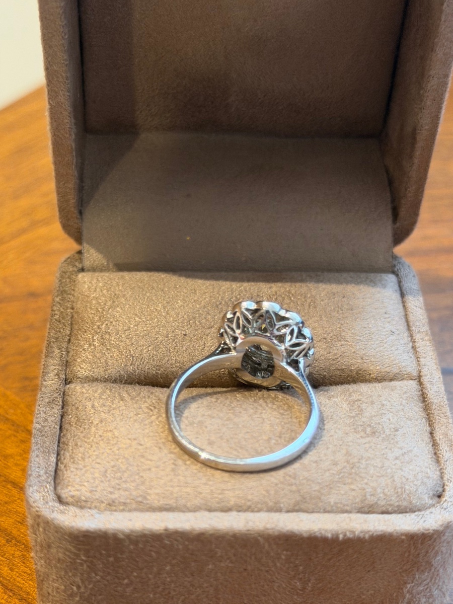 Bague Pompadour en platine, or blanc et diamants-photo-1