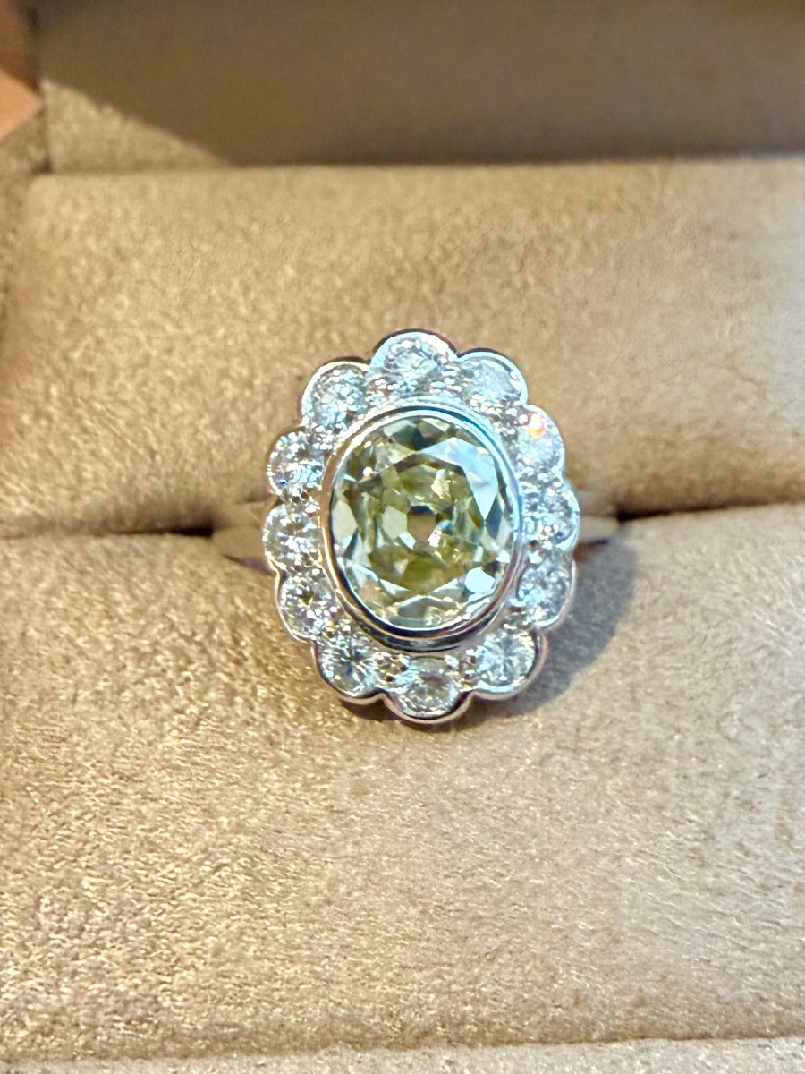 Bague Pompadour en platine, or blanc et diamants