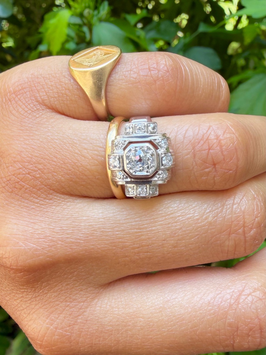 Art Deco Platinum And Diamond Ring