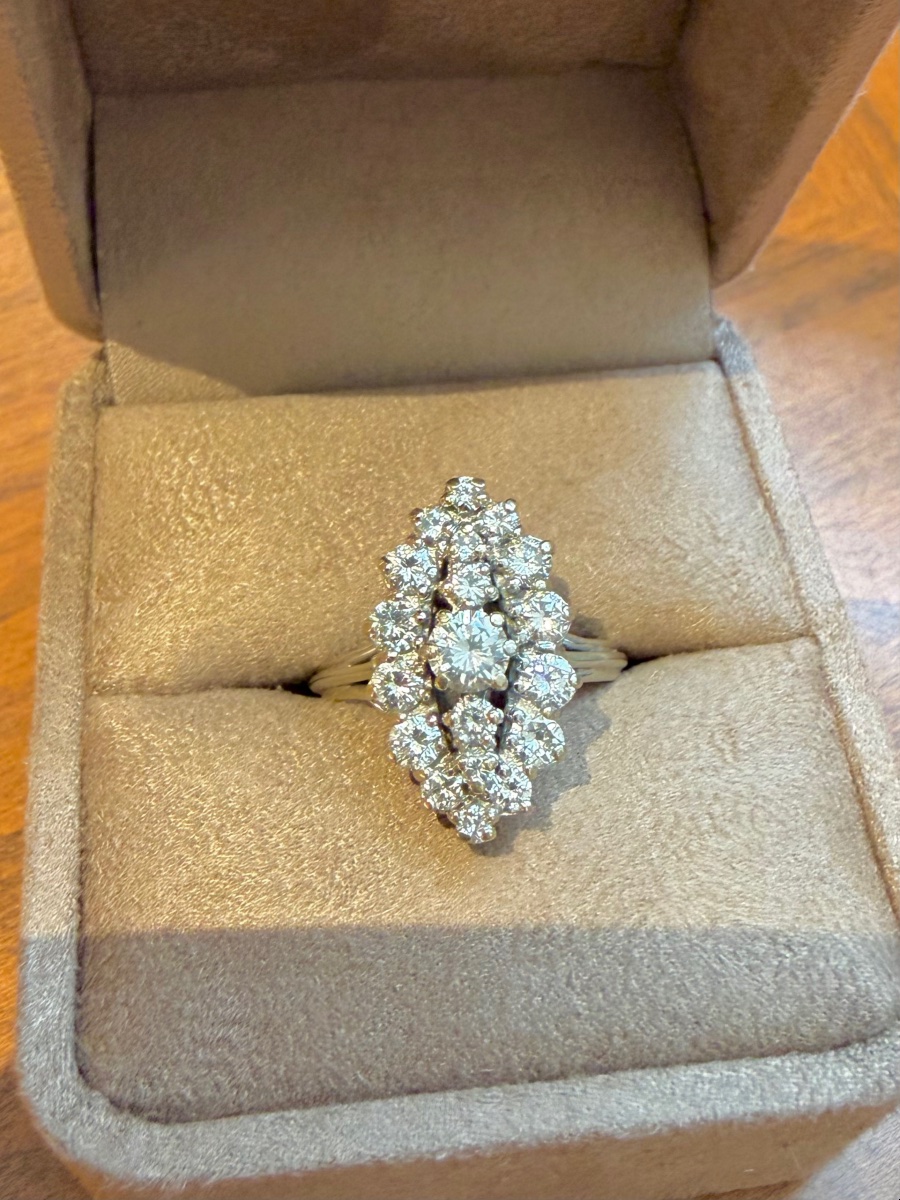 Bague Marquise  en or blanc et diamants-photo-2