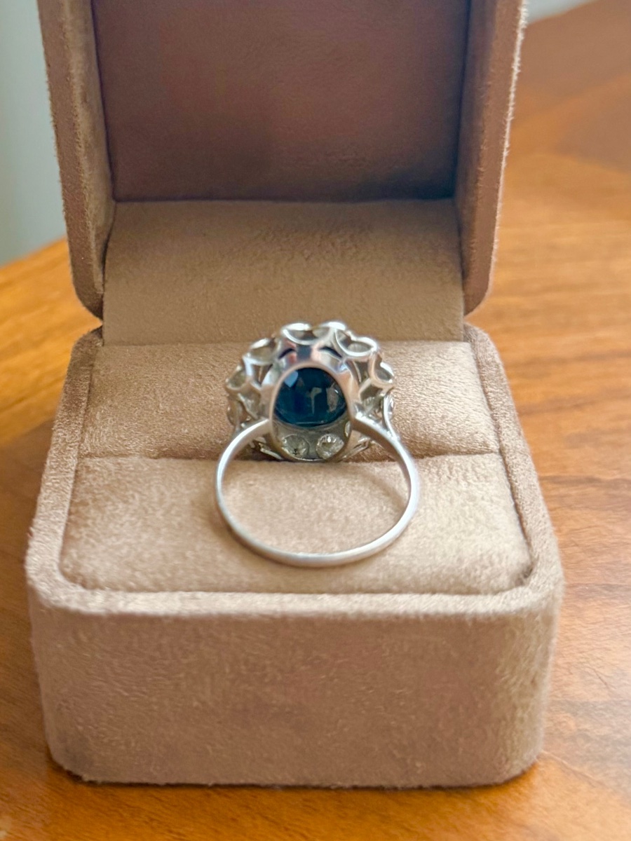 Bague Pompadour en platine saphir et diamants -photo-4