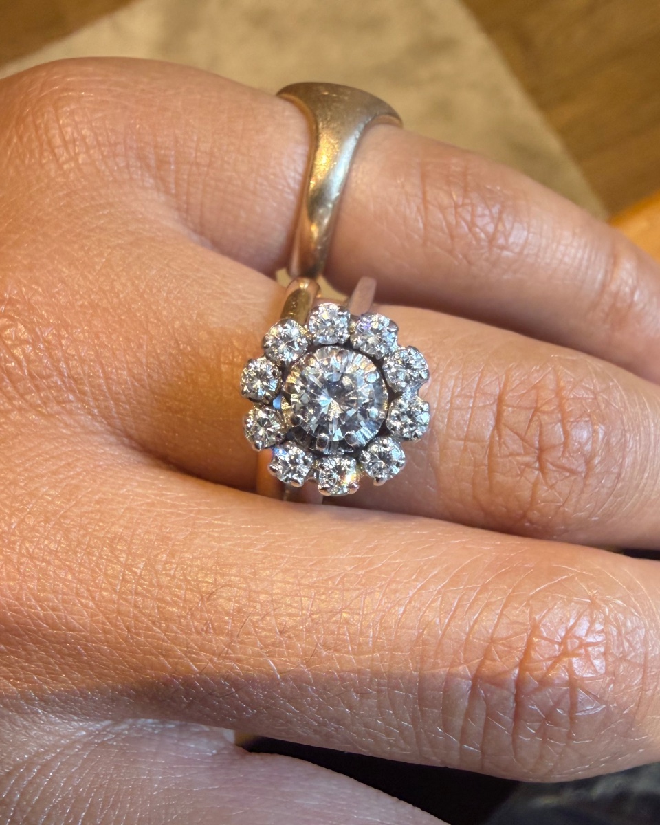 Bague Fleur en platine et diamants-photo-1
