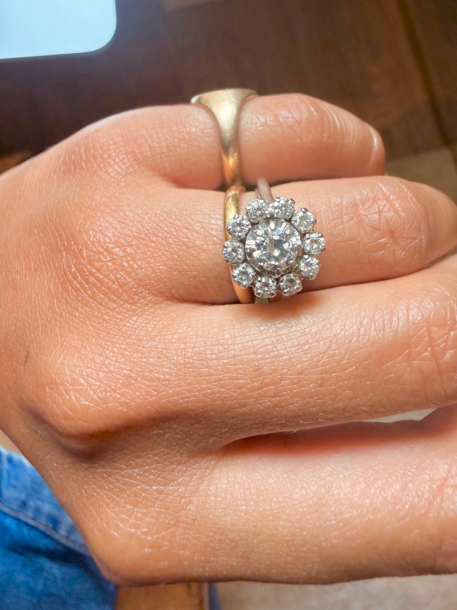 Bague Fleur en platine et diamants