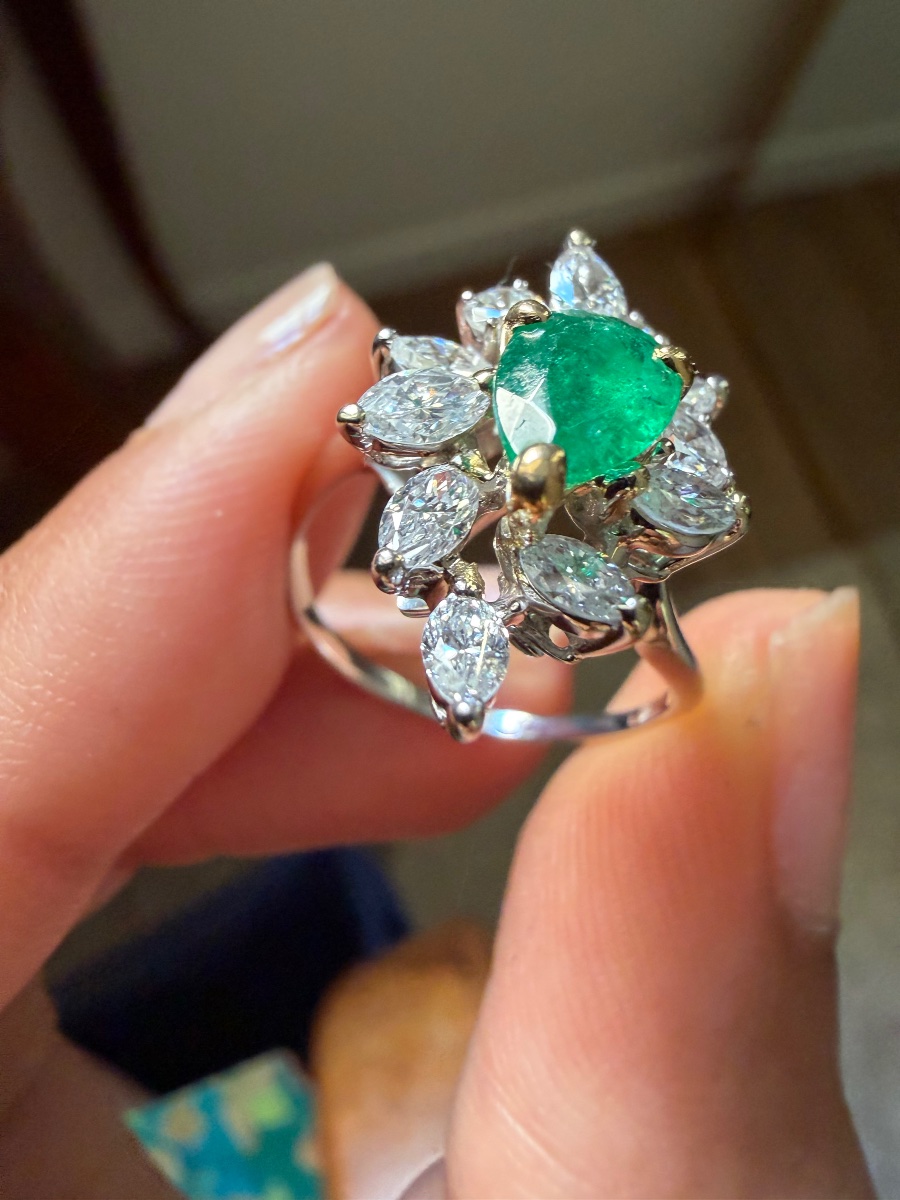 Bague en or blanc émeraude et diamants-photo-4