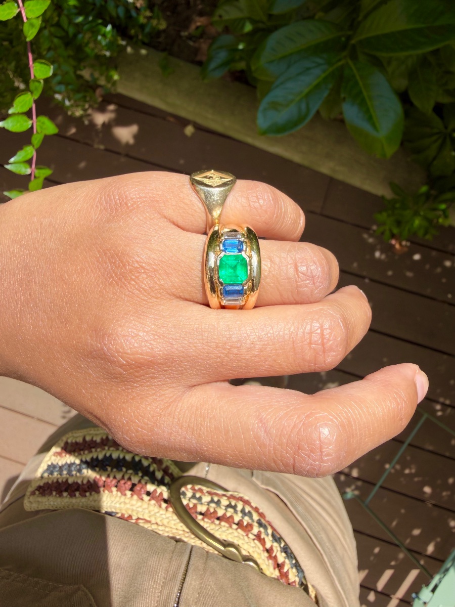 Yellow Gold Band Ring With Emeralds, Sapphires, And Diamonds-photo-2