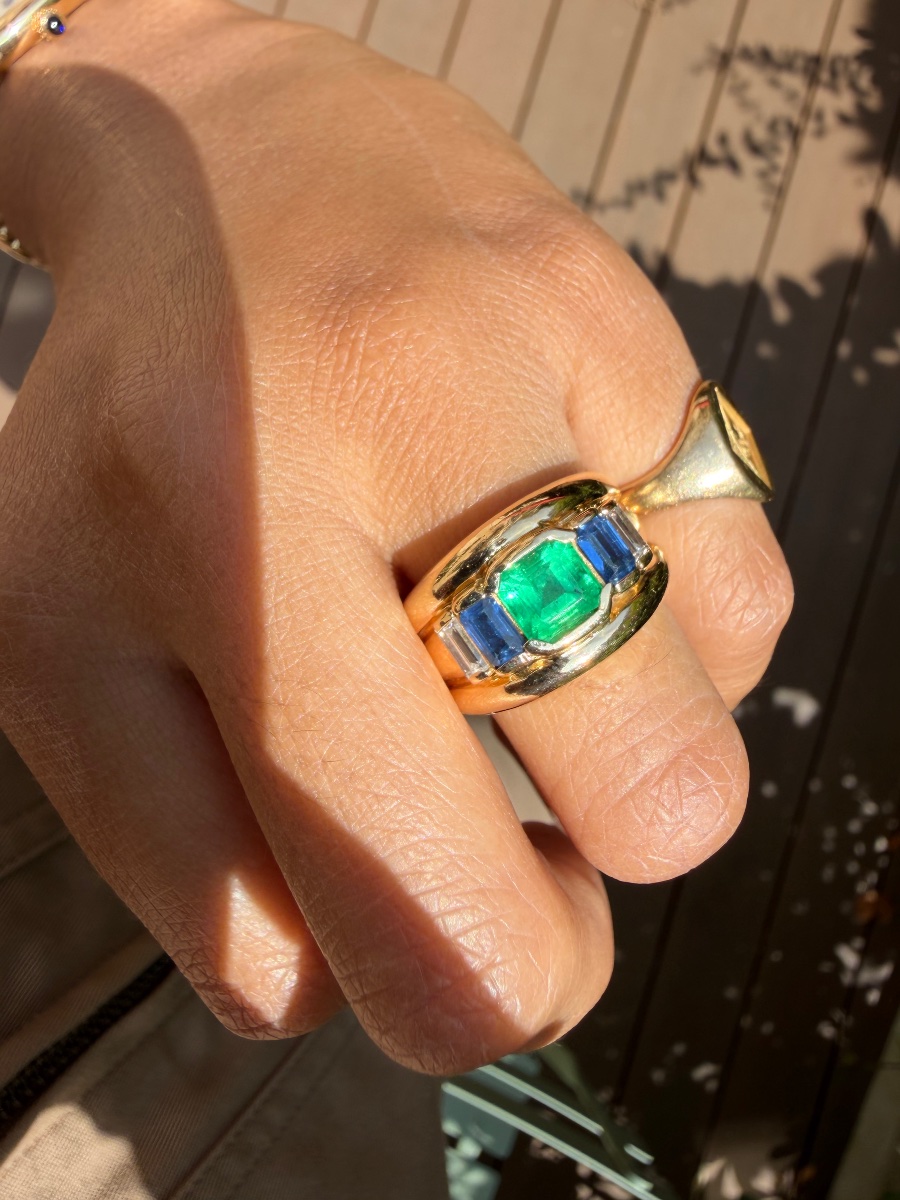 Yellow Gold Band Ring With Emeralds, Sapphires, And Diamonds-photo-1