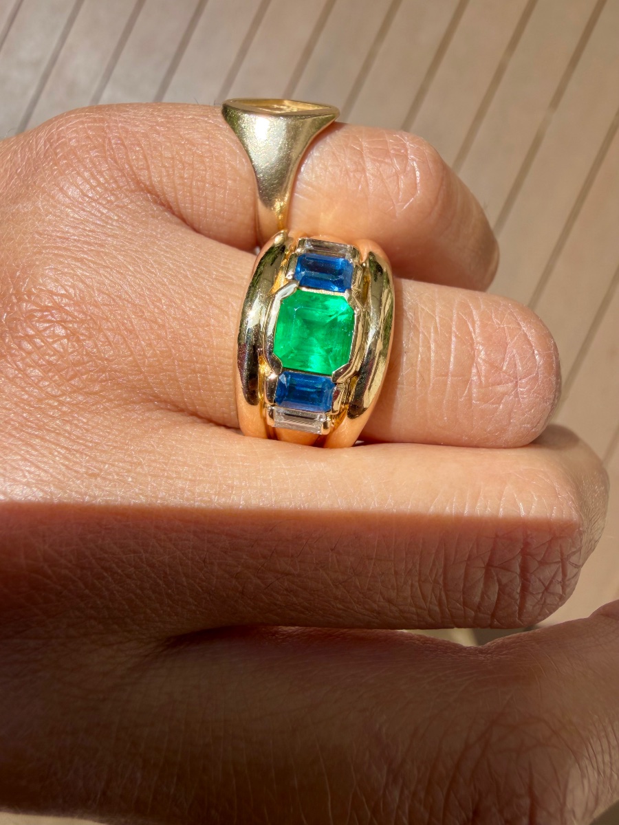 Yellow Gold Band Ring With Emeralds, Sapphires, And Diamonds-photo-2