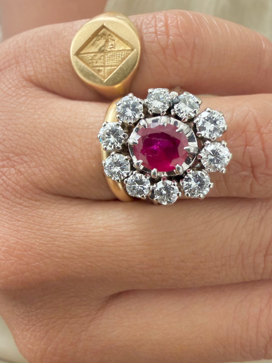 Bague Pompadour en or blanc rubis et diamants-photo-4