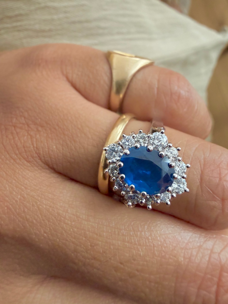 Bague Pompadour en or blanc saphir et diamants-photo-2