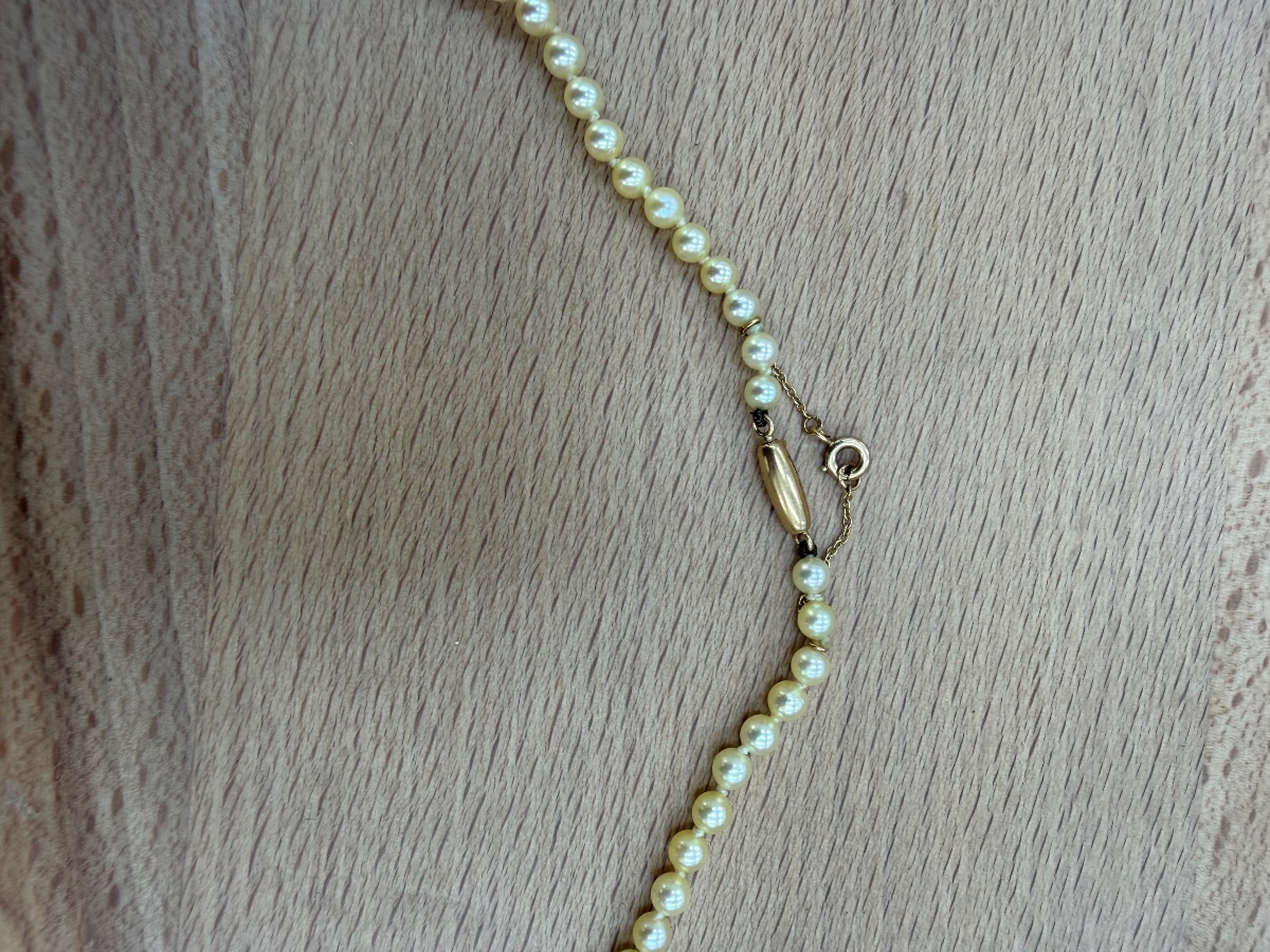 Yellow Gold Cultured Pearl Necklace -photo-1
