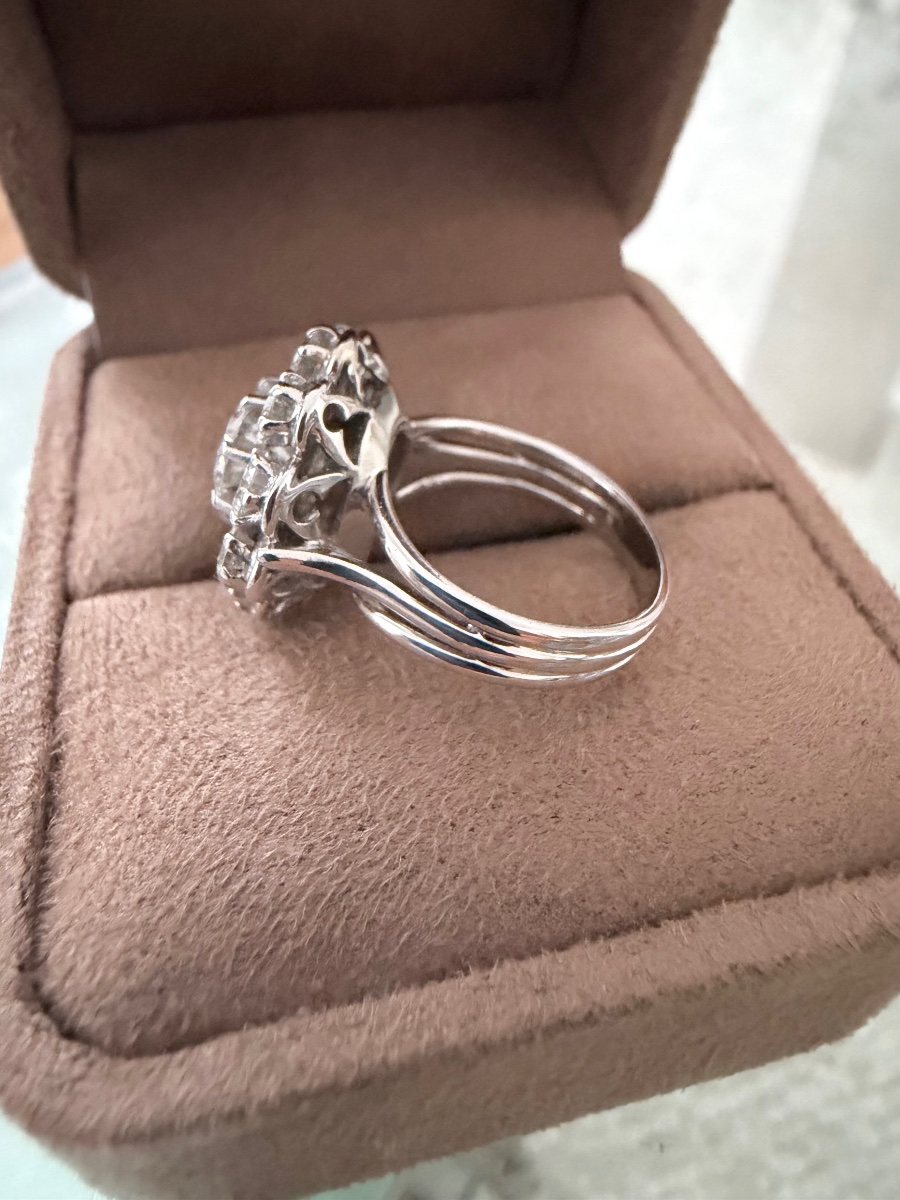 Bague Marguerite art déco, en or blanc platine et diamants-photo-4