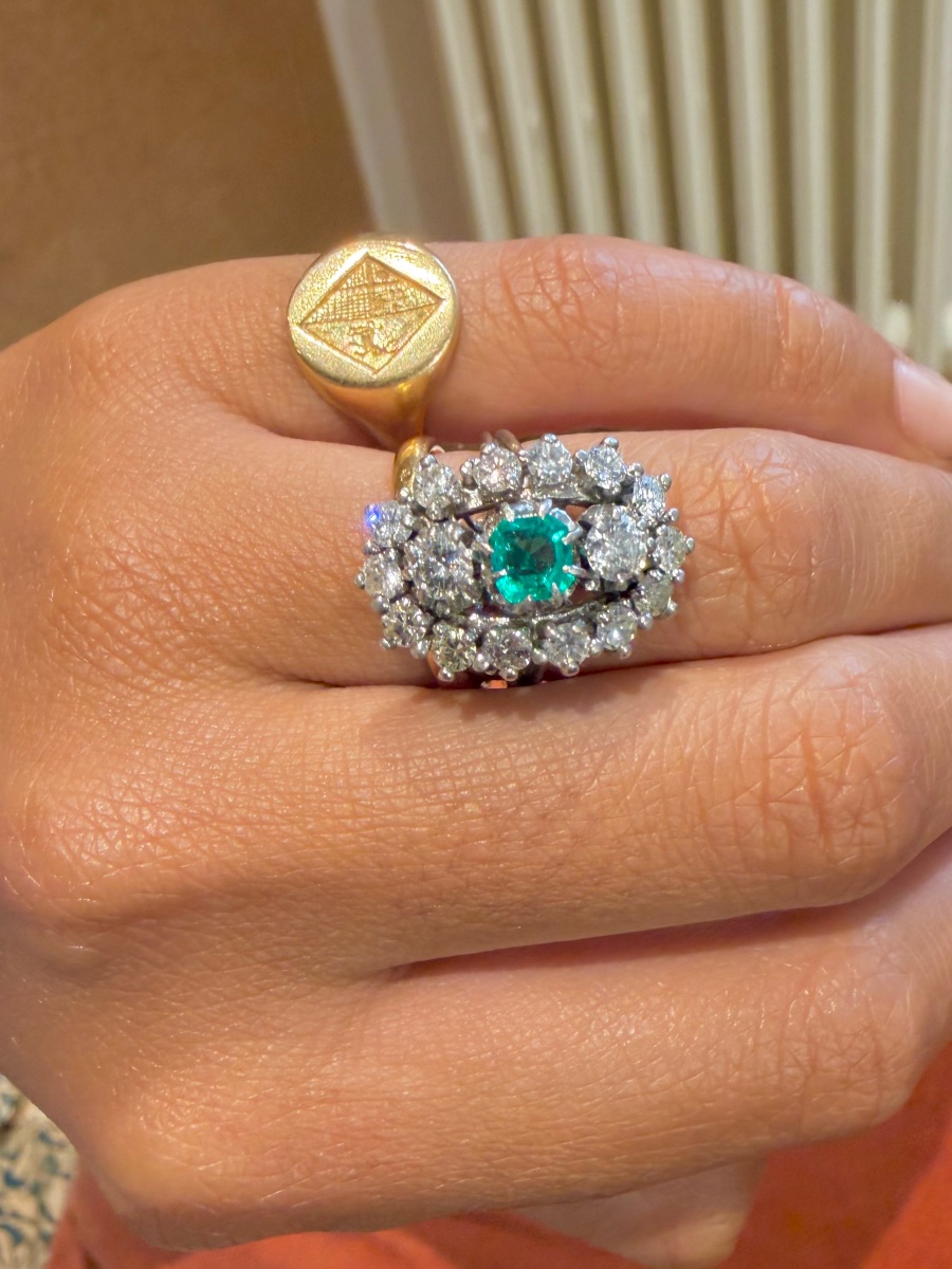 Marquise Ring In Platinum, Emerald, And Diamonds-photo-4