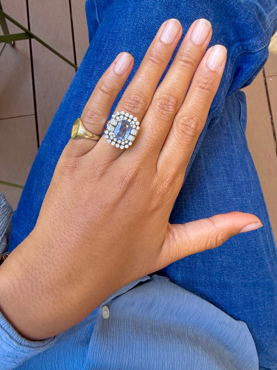 Bague Pompadour en or blanc saphir Ceylan et diamants -photo-1